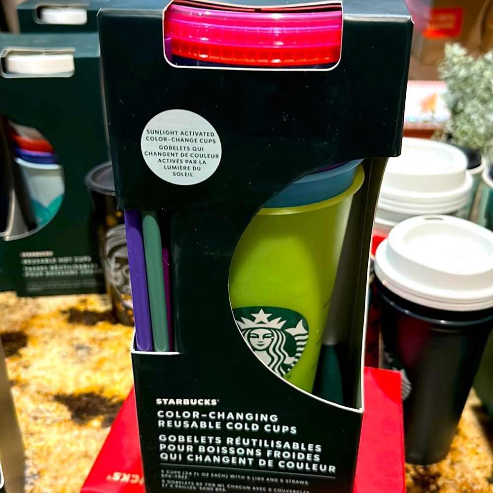 Sunlight color changing cold cups